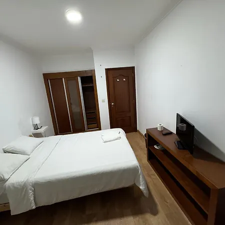 Guest house Oriente Station Airport