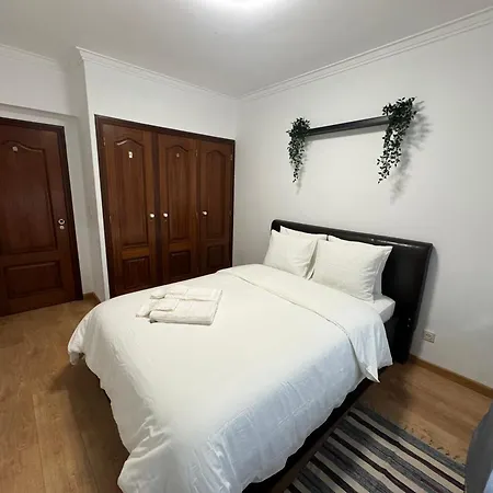 Guest house Oriente Station Airport Lisbon